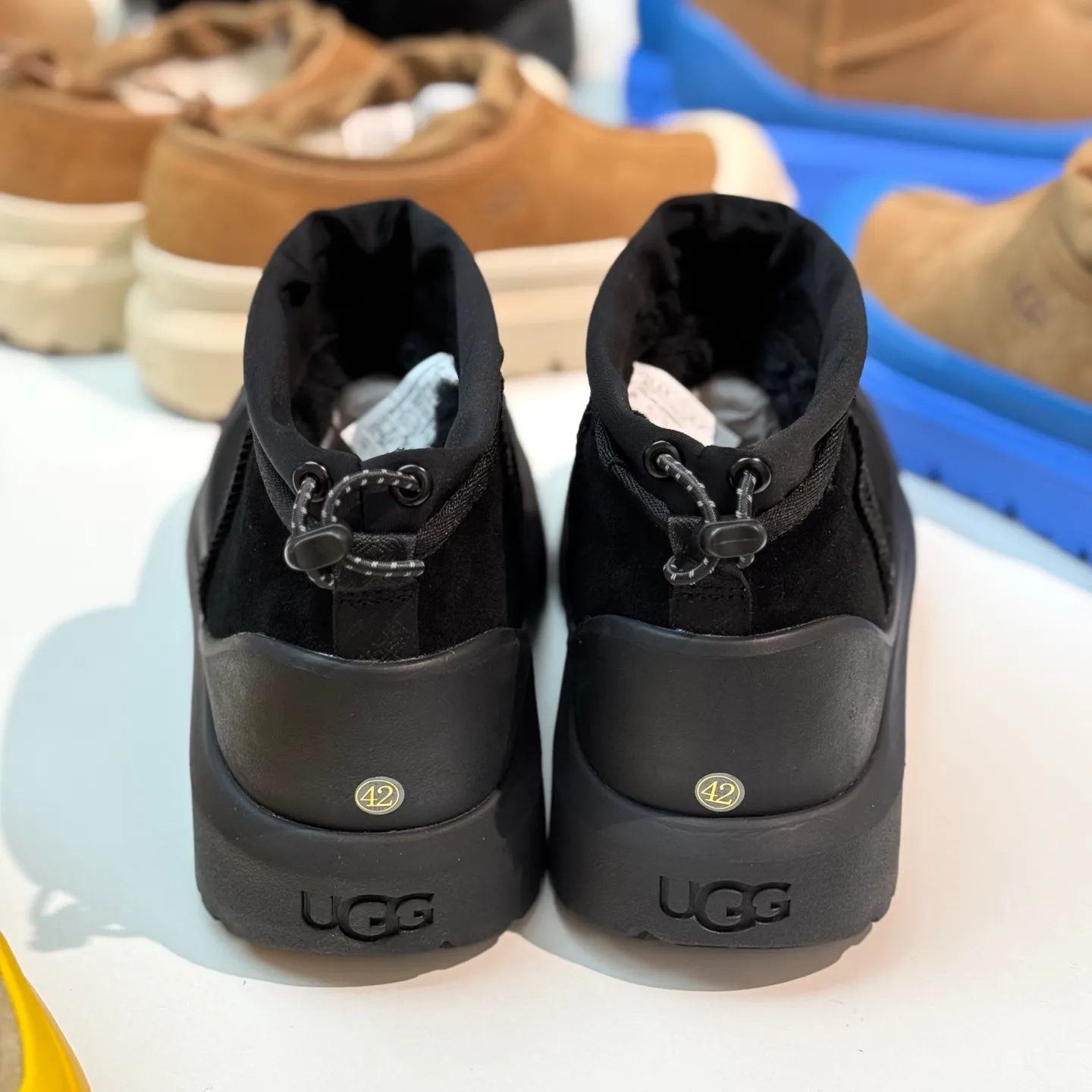 Local 💰600 2025 new Wang Yibo 4196 exclusive version original OEM grade UGG Wang Yibo same model high-end exclusive supply pyramid-top workmanship quality high-end needs to come #big advantage supply❗️❗️❗️ low-top men's and women's shoes size: 36 37 38 39 40 41 42 43 44 45